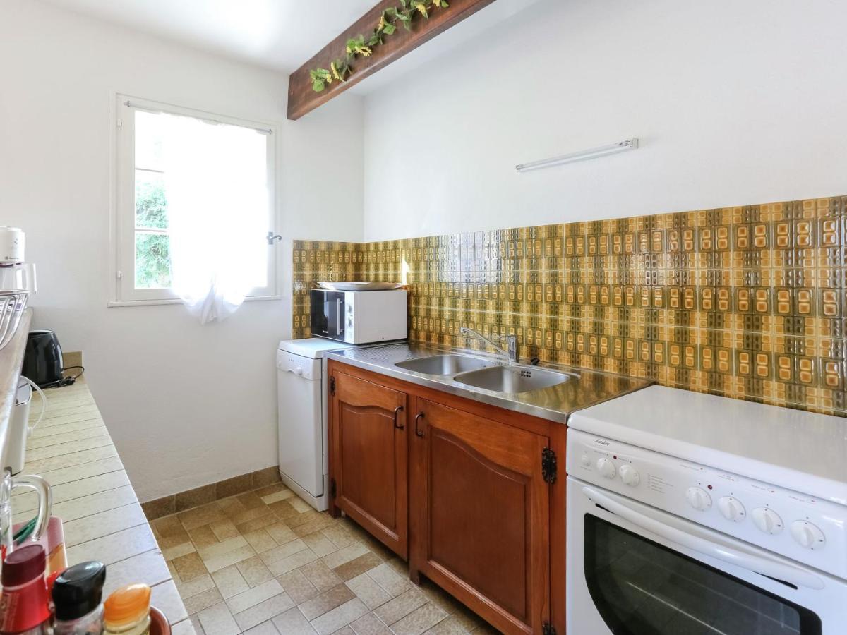 Snug Holiday Home In Bormes Les Mimosas With Pool מראה חיצוני תמונה